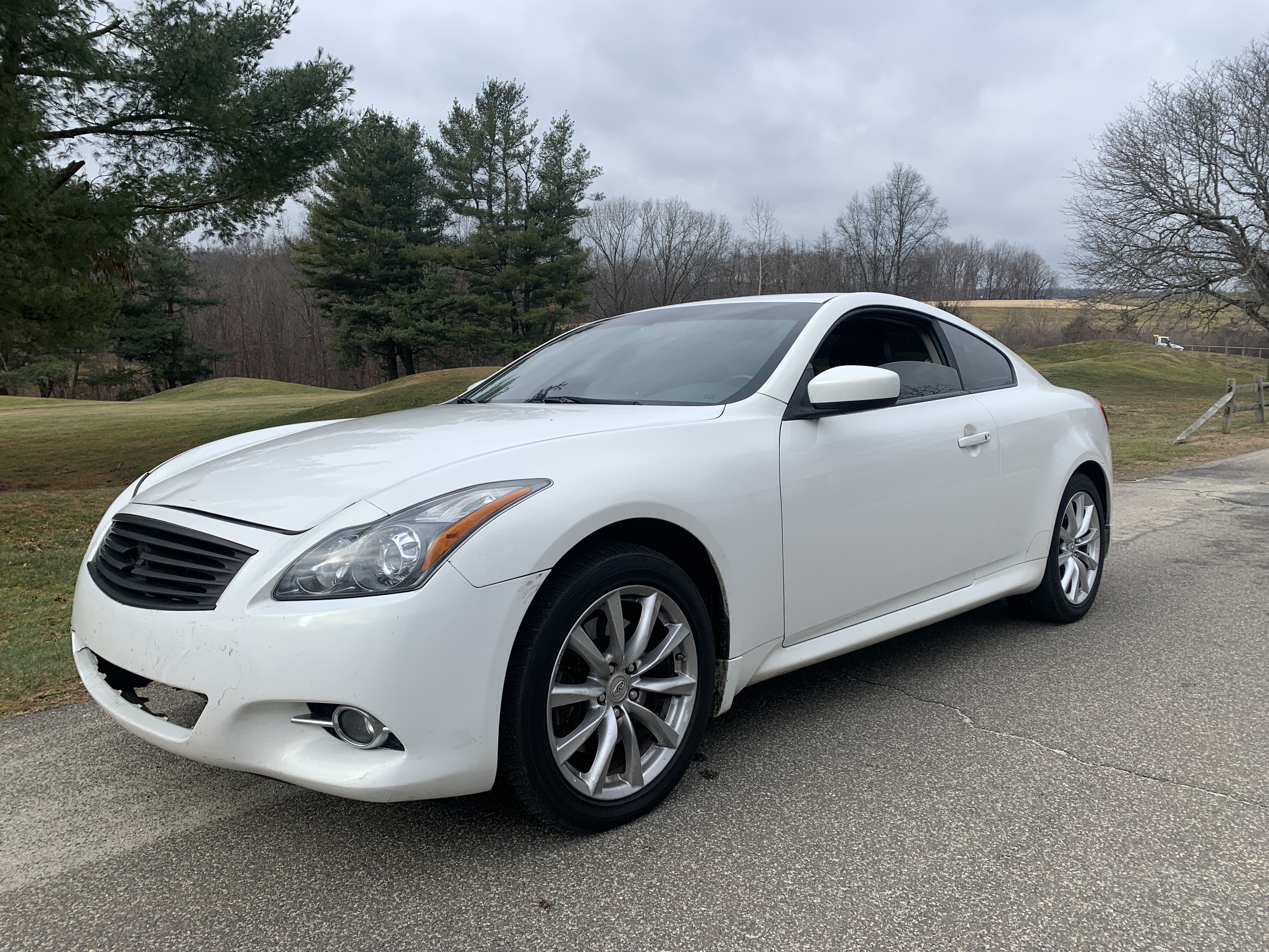 2014 Infiniti Coupe Q60 3.7 AWD 133K 330HP LOADED Excellent Condition SPORT TRIM -  Modern Tech - Serious VQ Power — photo 27